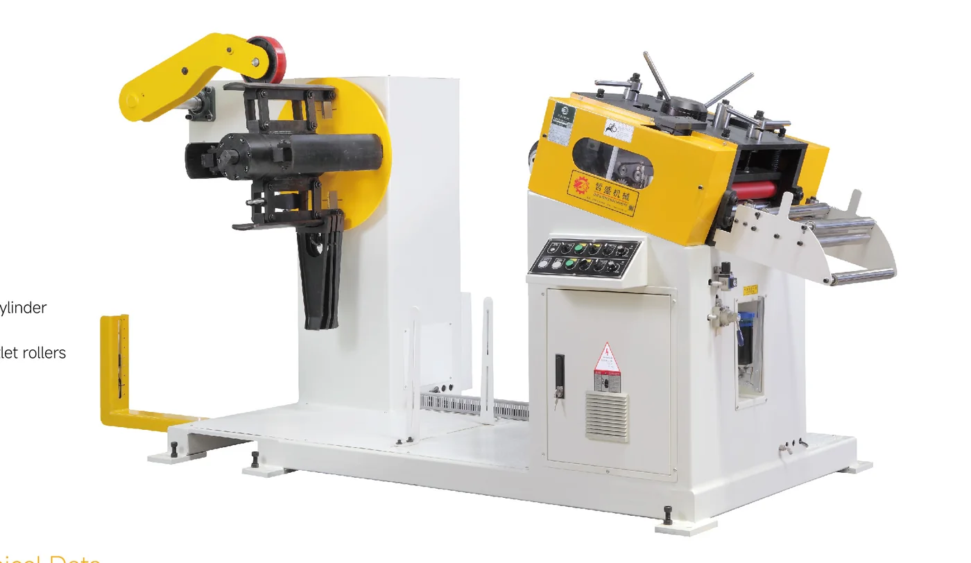 ULT uncoiler with straightener